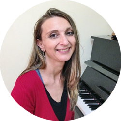 Professora da Canto do Batuque - Elena Novoselecki